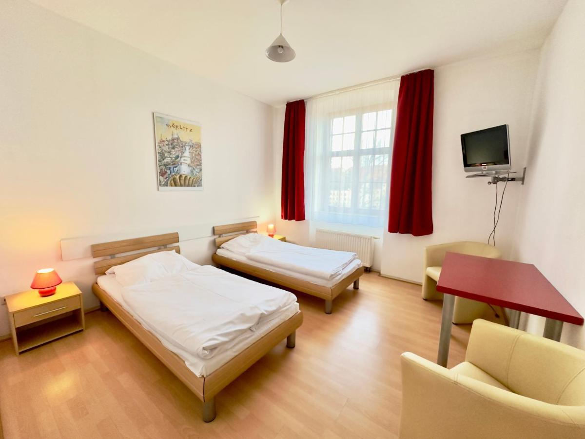Picobello Pension Гёрлиц Экстерьер фото