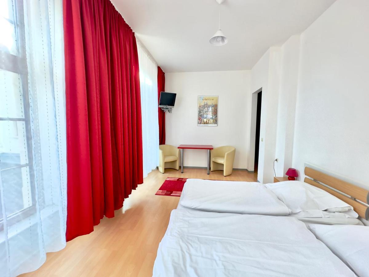 Picobello Pension Гёрлиц Экстерьер фото