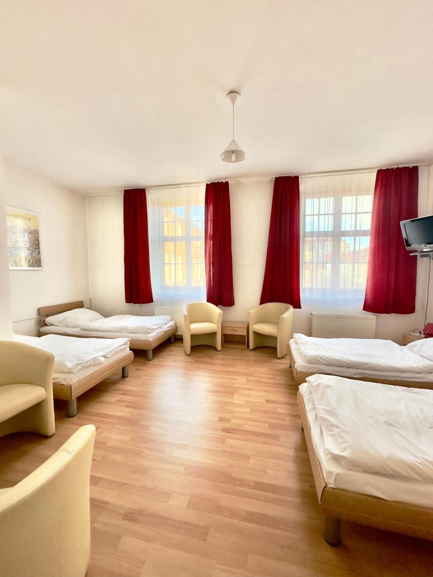 Picobello Pension Гёрлиц Экстерьер фото