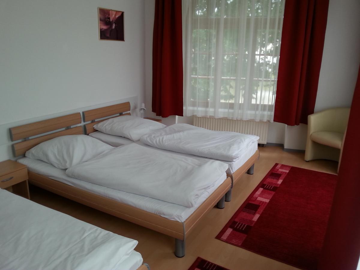 Picobello Pension Гёрлиц Экстерьер фото